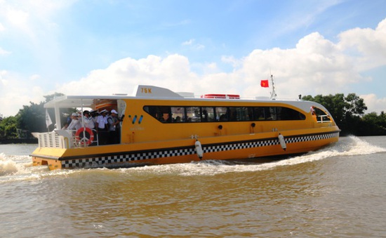 TP.HCM: Bus sông, tàu cao tốc đồng loạt tăng chuyến phục vụ Tết Canh Tý
