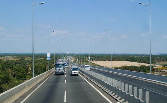 “VEC từ chối phục vụ 2 ô tô vào đường cao tốc là sai quy định”
