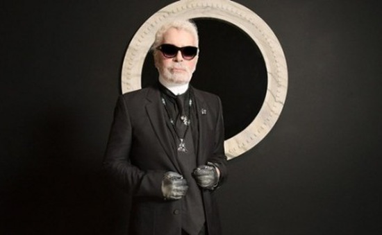 NTK “huyền thoại” Karl Lagerfeld qua đời, ngành thời trang thế giới tỏ lòng thương tiếc