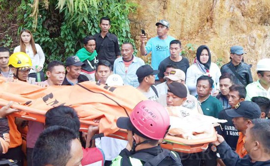 Sập hầm mỏ tại Indonesia, 3 người chết và 60 người bị vùi lấp