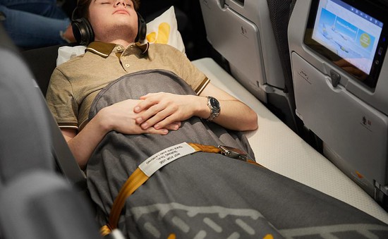 Hãng hàng không Thomas Cook Airlines cung cấp dịch vụ "ghế ngủ" hạng phổ thông