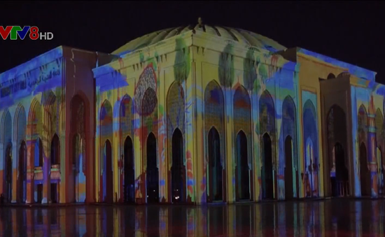 Lễ hội ánh sáng trên sa mạc Sharjah
