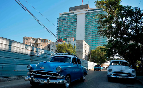 Mỹ siết chặt cấm vận đối với Cuba