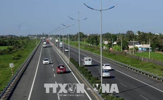 Đẩy nhanh tiến độ dự án đường cao tốc Trung Lương - Mỹ Thuận