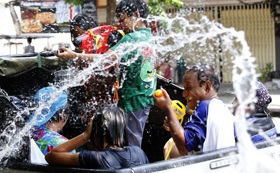 Hơn 200 người chết vì tai nạn giao thông dịp lễ hội Songkran ở Thái Lan