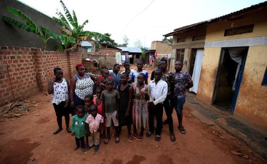 Kỷ lục phụ nữ 39 tuổi người Uganda sinh 44 con