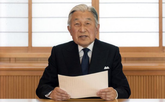 Nhật hoàng Akihito chính thức thoái vị