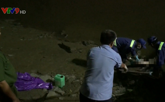 Phát hiện thi thể nam giới không mặc quần áo trôi trên sông Sài Gòn