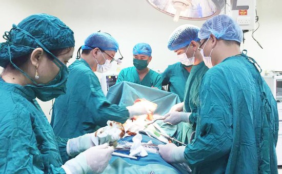 Hà Tĩnh: Lần đầu triển khai phẫu thuật nội soi điều trị bệnh lý lõm ngực bẩm sinh