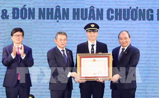 Thủ tướng Nguyễn Xuân Phúc dự Lễ kỷ niệm 60 năm thành lập Đoàn bay 919