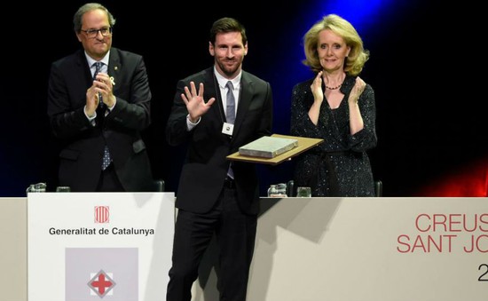 Catalan và Barcelona tôn vinh Messi sánh ngang “Thánh Johan”
