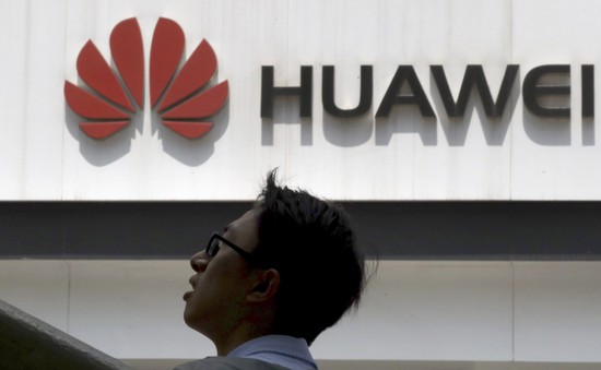 Nhiều tập đoàn công nghệ lớn của Mỹ ngừng hợp tác với Huawei