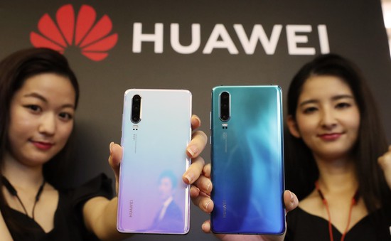 Nhiều nhà mạng châu Á nói không với điện thoại Huawei