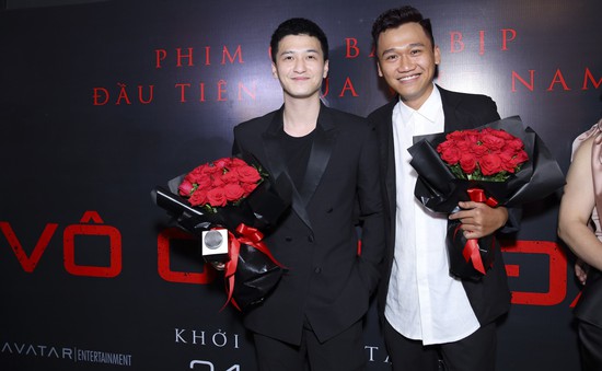 Xuân Nghị, Huỳnh Anh lịch lãm trên thảm đỏ trong ngày ra mắt phim "Vô gian đạo"