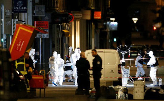 Truy tìm nghi phạm đánh bom ở Lyon, Pháp