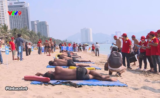 Nha Trang tổ chức thi cứu hộ bãi biển lần thứ II