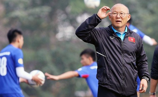 HLV Park Hang-seo sẽ tiếp tục theo dõi, đánh giá các cầu thủ Việt kiều