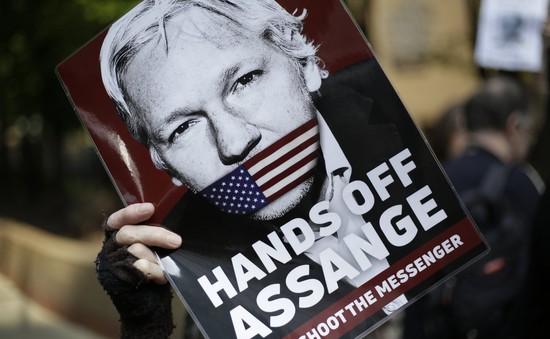 Nhà sáng lập WikiLeaks bị "tra tấn tâm lý" trong thời gian dài