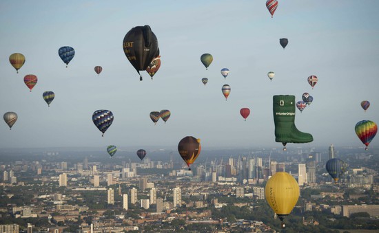 Lễ hội khinh khí cầu gây quỹ từ thiện tại Anh
