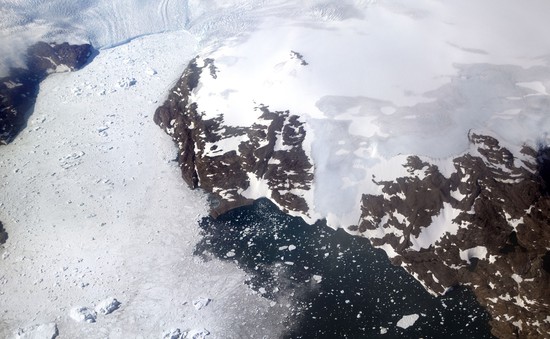 40% băng ở Greenland biến mất chỉ trong một ngày