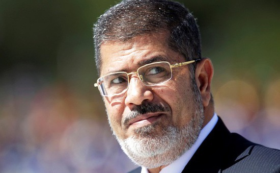Cựu Tổng thống Ai Cập đột tử tại tòa