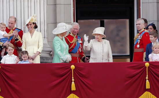 Nước Anh rộn ràng mừng sinh nhật thứ 93 của Nữ hoàng