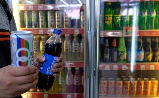 Malaysia đánh thuế nước ngọt để chống béo phì