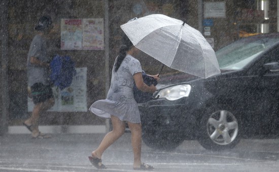 Đài Loan, Trung Quốc đối phó khẩn cấp với siêu bão Lekima