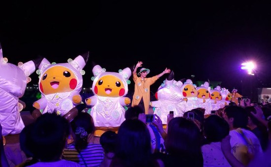 Nhật Bản: Không khí lễ hội Pikachu tràn ngập đường phố