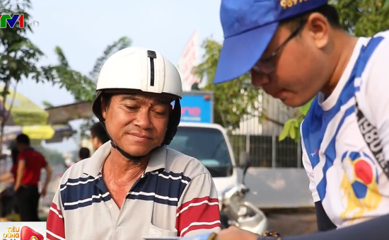 Mang dịch vụ viễn thông tới vùng sông nước miền Tây