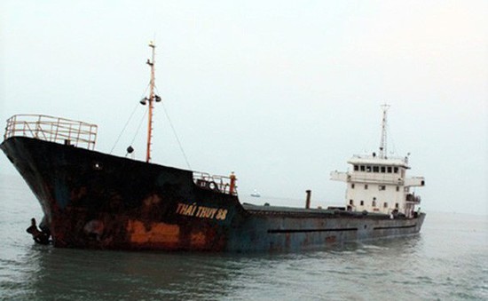 Cứu vớt thành công 10 thuyền viên trên tàu Thái Thụy 88 gặp nạn