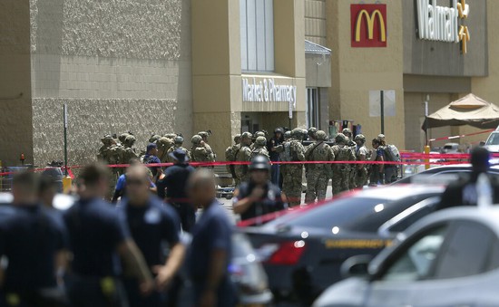 Xả súng tại siêu thị Walmart ở Mỹ, ít nhất 20 người thiệt mạng