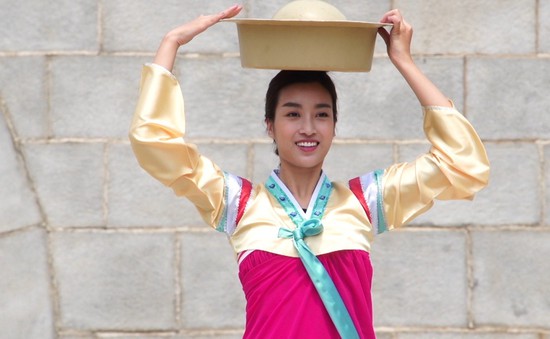 Bán kết Cuộc đua kỳ thú 2019: Đỗ Mỹ Linh được khen hết lời trong điệu múa Triều Tiên