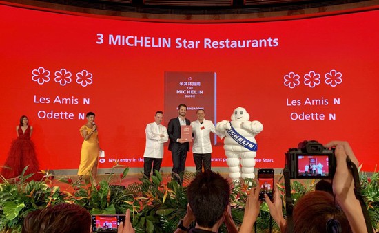 Singapore lần đầu tiên có hai nhà hàng đạt ba sao Michelin