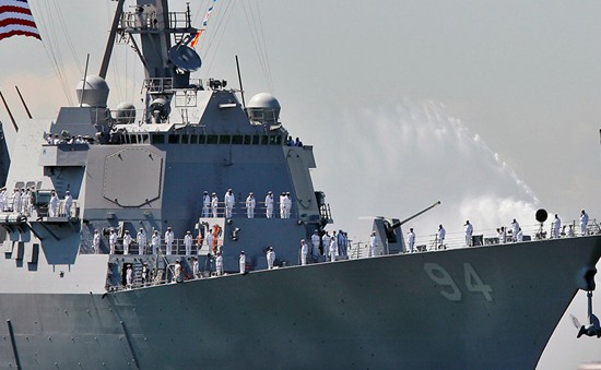 Mỹ điều tàu khu trục bảo vệ Saudi Arabia