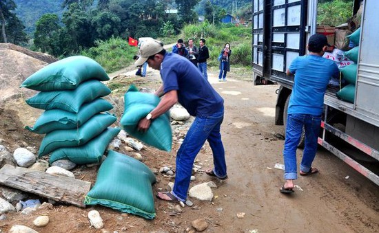 Thủ tướng quyết định xuất cấp 1.000 tấn gạo hỗ trợ nhân dân vùng lũ