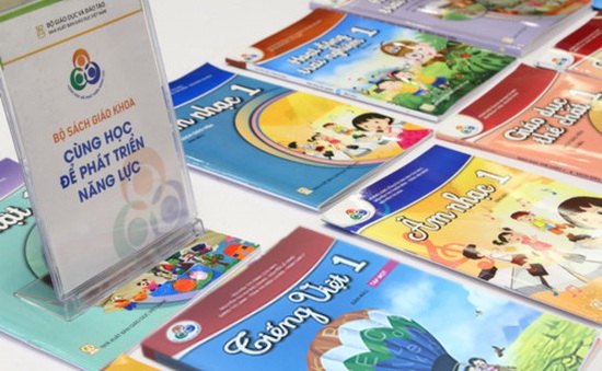 Bộ sách "Cùng học để phát triển năng lực" - bộ sách giáo khoa mới lớp 1 thay đổi nền giáo dục Việt Nam