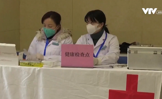 Trung Quốc nỗ lực ngăn chặn dịch bệnh viêm phổi mới