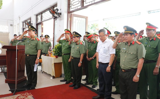 Tổ chức lễ truy điệu cảnh sát khu vực ở Cần Thơ hy sinh vào chiều 30 Tết