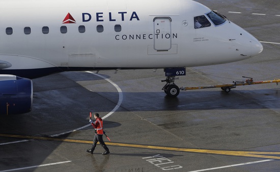Delta Air Lines bị phạt vì phân biệt đối xử với hành khách Hồi giáo