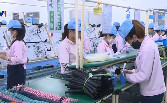 Hơn 90% công nhân tại các khu công nghiệp ở Hà Nội làm việc trở lại sau Tết