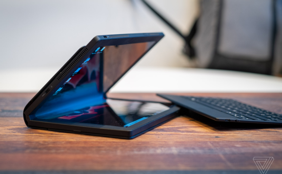 [CEO 2020] Lenovo ra mắt laptop màn hình gập ThinkPad X1 Fold, giá gần 60 triệu đồng
