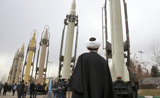 Iran tuyên bố sẽ được tự do mua bán vũ khí