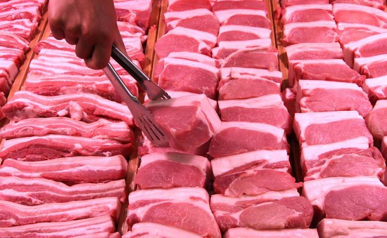 Lần đầu tiên sau hơn 1 năm, “cơn sốt” thịt lợn Trung Quốc hạ nhiệt