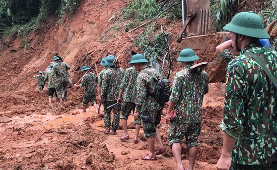 40 giờ khẩn trương tìm kiếm 22 nạn nhân sạt lở đất ở Hướng Hóa - Quảng Trị