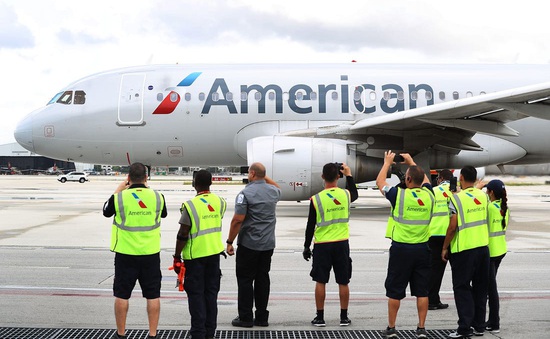 Ngành hàng không Mỹ sa thải hàng chục nghìn lao động vì COVID-19