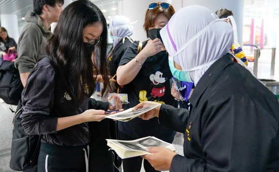 Malaysia ghi nhận số ca mắc COVID-19 trong ngày cao kỷ lục