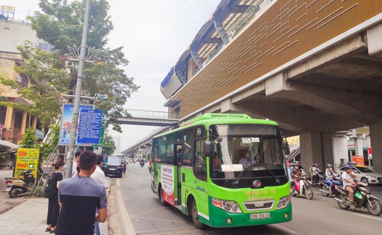 Hà Nội: Hơn 10.000 lượt xe bus hoạt động mỗi ngày trong dịp nghỉ lễ 30/4 và 1/5