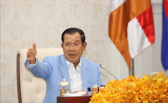 Campuchia phát 2 triệu khẩu trang cho người dân phòng dịch COVID-19