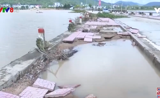 Phú Yên khắc phục hậu quả sau bão số 12